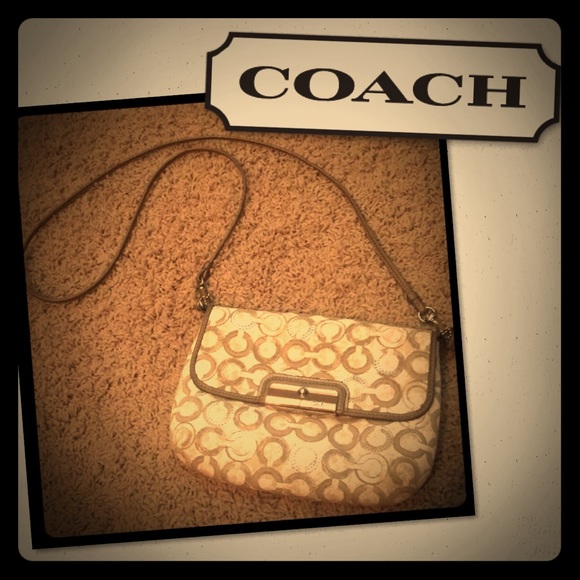 Coach Handbags - Coach Crossbody